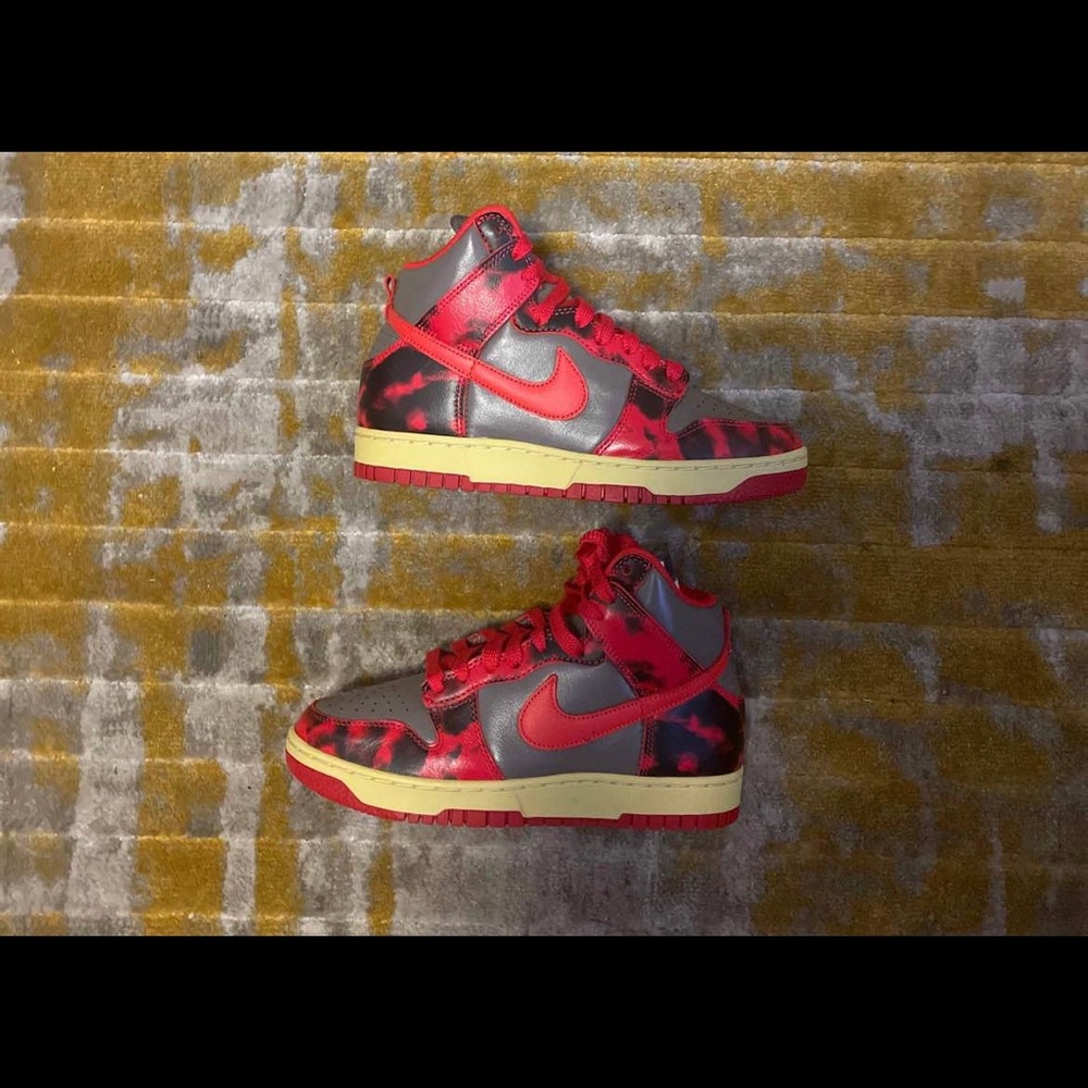 NEW! Nike Dunk Hi 1985 SP University Red/Chile Red